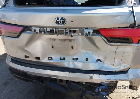 2023 Toyota Sequoia Platinum z USA, uszkodzony, nr VIN 7SVAAAAA4PX002372